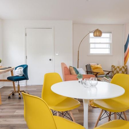 Retro Retreat Renovated 2Br, Desk, No Chore List! Kingston Bagian luar foto